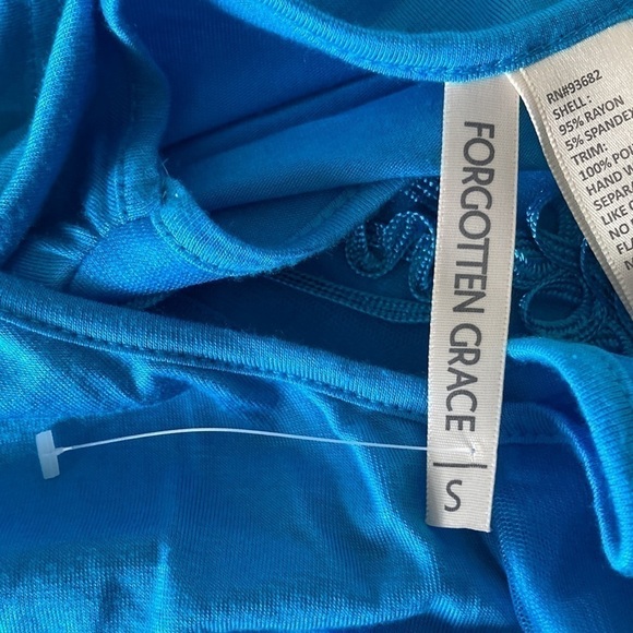 Forgotten Grace small tank top blue NWOT - Picture 8 of 9